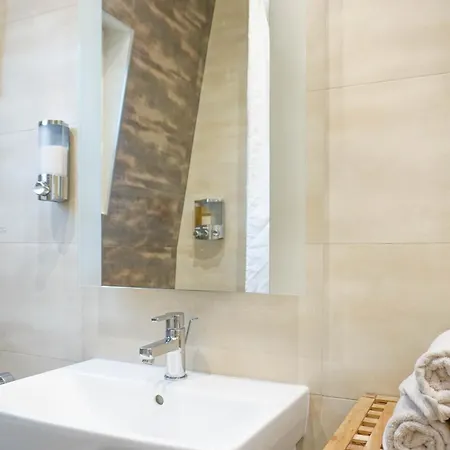Apartment Eiffel Tower & Invalides - Cosy Quiet Paris